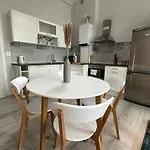 Wroclawia Apartment *